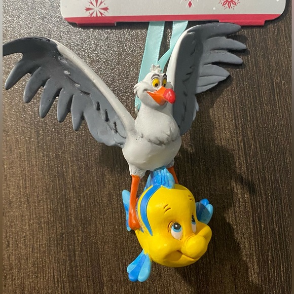 Flounder and Scuttle Ornament - Picture 2 of 6